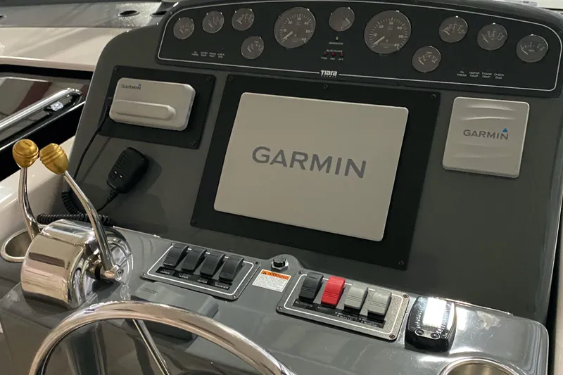 Slide: The Image of Control panel of a 2005 Tiara Yachts 3600 Sovran with Garmin navigation system. - 21