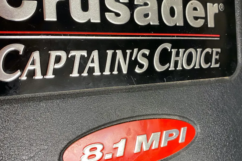 Slide: The Image of Crusader Captain's Choice 8.1 MPI engine label on 2005 Tiara Yachts 3600 Sovran. - 48