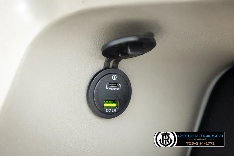 Slide: The Image of USB Type-C and QC 3.0 charging ports in 2026 Avalon LSZ QLS boat. - 38