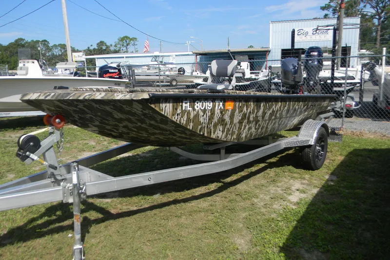 Avid 16 Commander 2025 for Sale | MarineSource