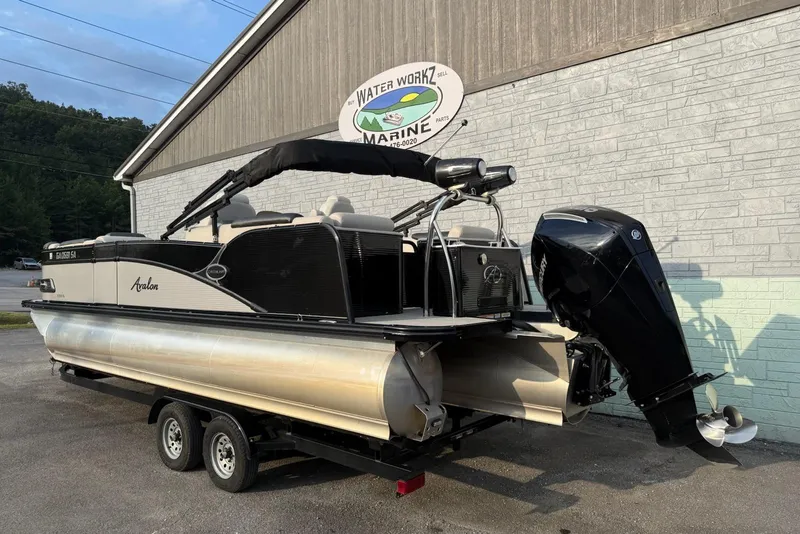 Slide: The Image of 2020 Avalon 2385 Catalina Quad Lounger pontoon boat on trailer at Water Workz Marine. - 4