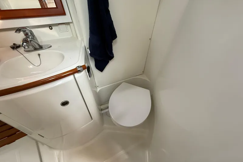 Slide: The Image of Beneteau 361 2001 - 19