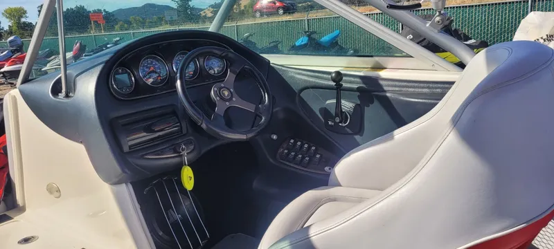 Slide: The Image of Centurion Avalanche C4 2004 - 5