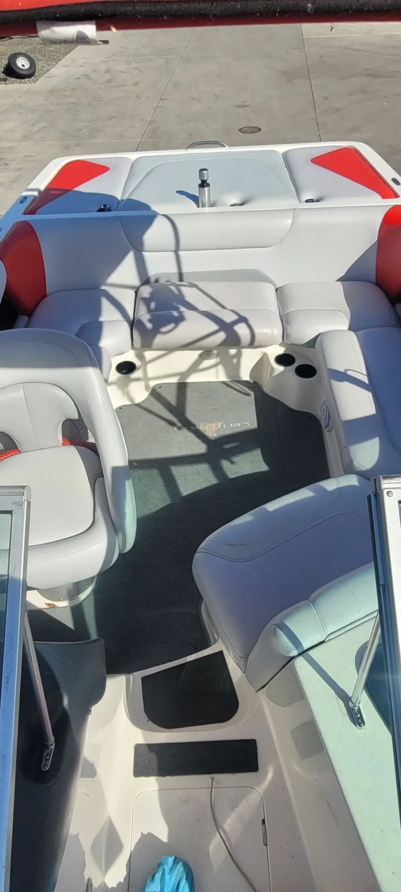 Slide: The Image of Centurion Avalanche C4 2004 - 7