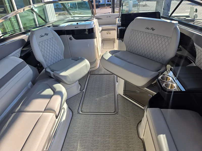 Slide: The Image of Sea Ray SLX 280 Outboard 2026 - 9