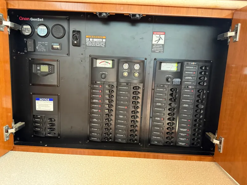 Slide: The Image of Meridian 459 Motoryacht 2005 - 55