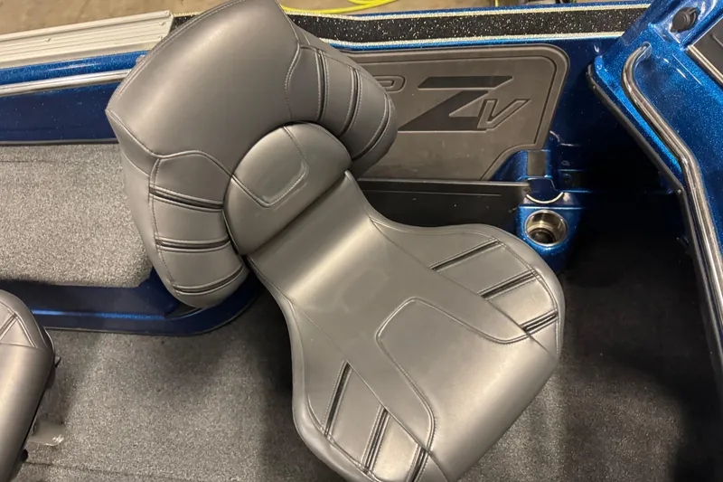 Slide: The Image of Gray seat in a 2020 Nitro ZV20 Pro boat, featuring sleek design and comfortable padding. - 11