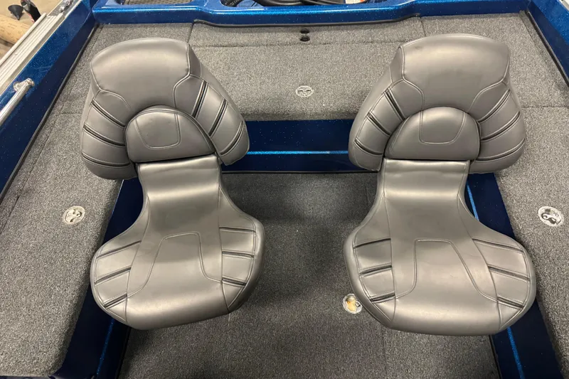 Slide: The Image of Two gray seats in a 2020 Nitro ZV20 Pro boat interior. - 5
