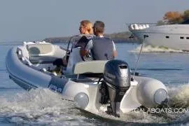 Slide: The Image of Gala A360HL with Yamaha 40HP 2024 - 11