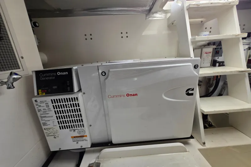 Slide: The Image of Cummins Onan generator in 2017 Maritimo M 51 yacht engine room. - 43