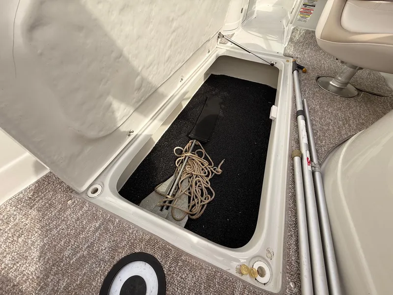 Slide: The Image of Crownline Boats 245 SS 2012 - 27