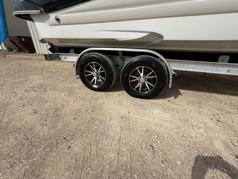 Slide: The Image of Crownline Boats 245 SS 2012 - 32