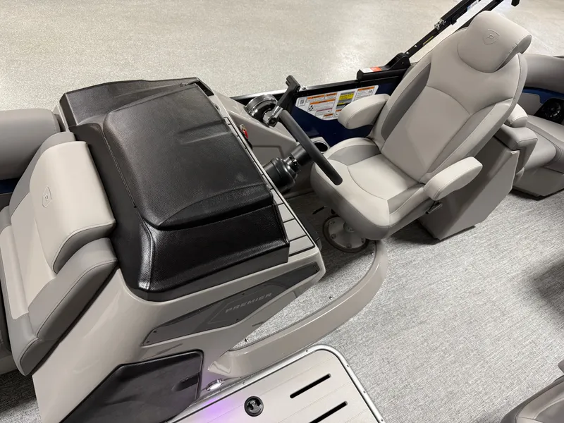 Slide: The Image of Premier 210 Sunsation 2026 - 37