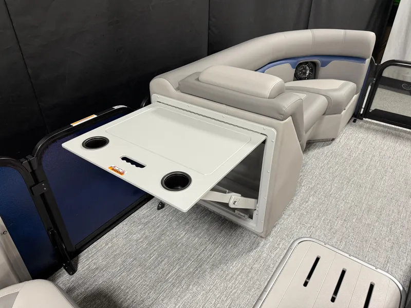 Slide: The Image of Premier 210 Sunsation 2026 - 53