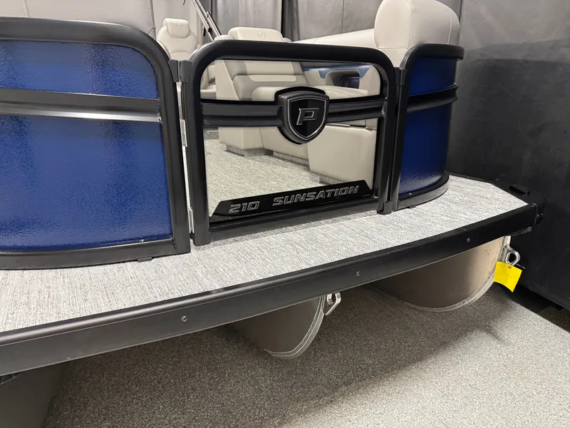 Slide: The Image of Premier 210 Sunsation 2026 - 64