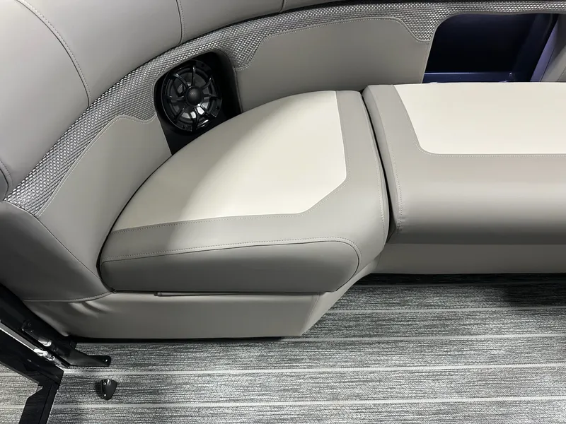 Slide: The Image of Premier 210 Sunsation 2026 - 54