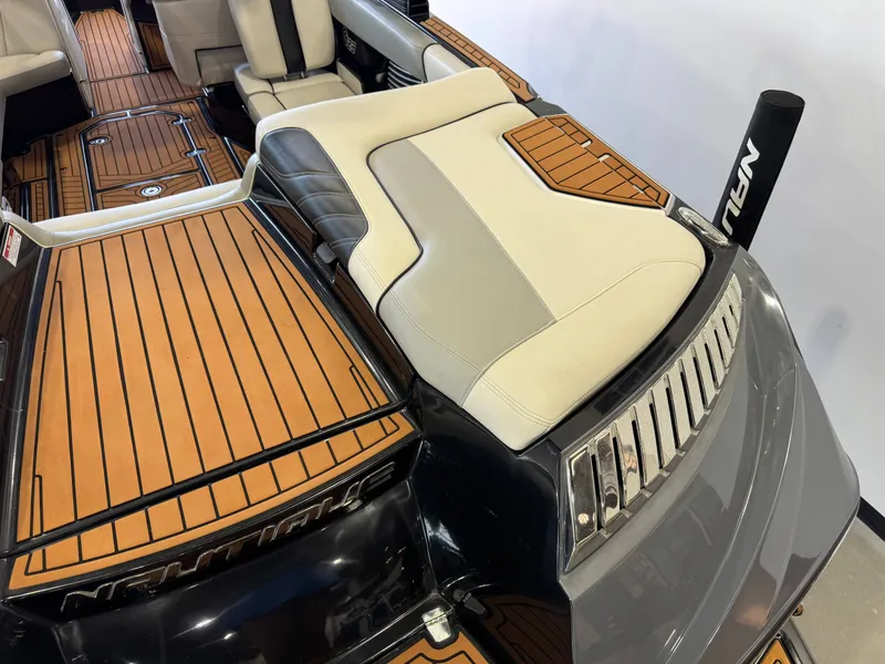 Slide: The Image of Nautique Super Air Nautique G23 2014 - 11