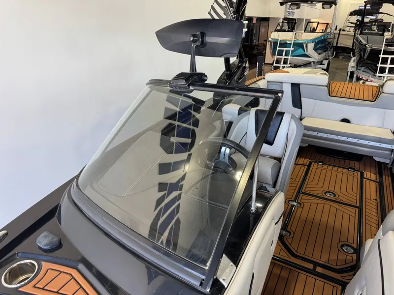 Slide: The Image of Nautique Super Air Nautique G23 2014 - 20