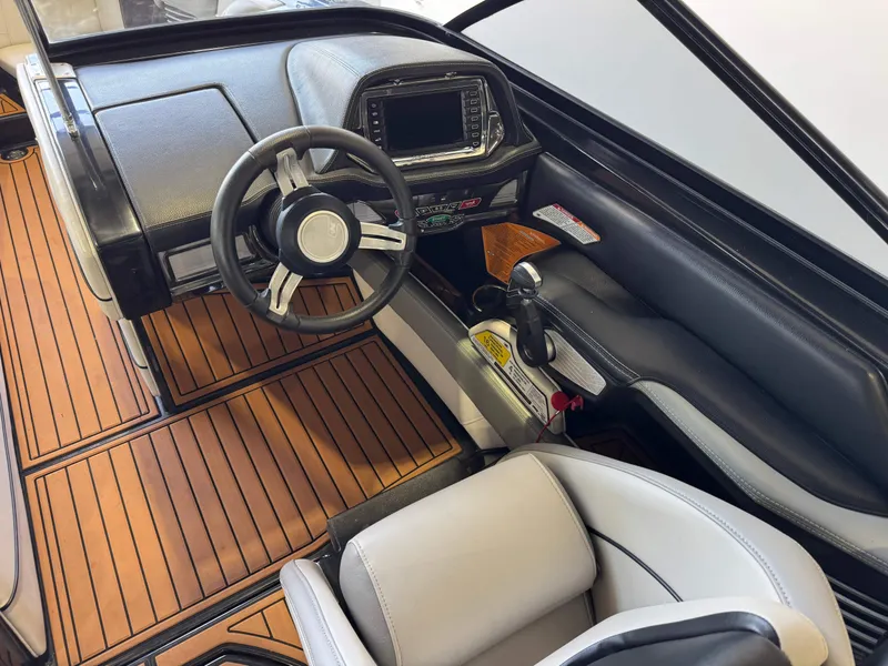 Slide: The Image of Nautique Super Air Nautique G23 2014 - 25