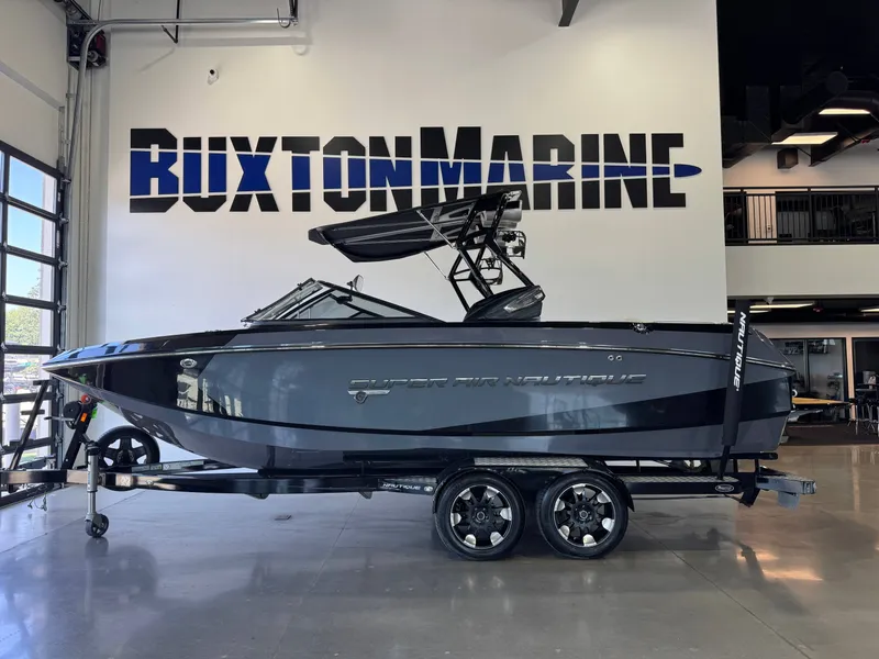 Slide: The Image of Nautique Super Air Nautique G23 2014 - 4