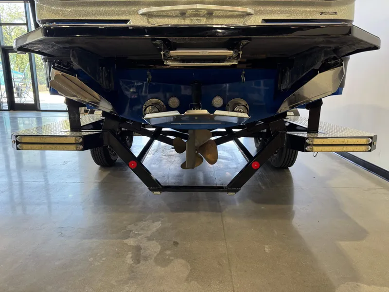 Slide: The Image of MasterCraft X23 2016 - 7