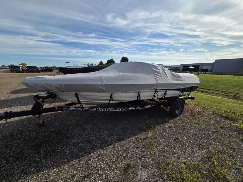 Slide: The Image of Smoker Craft V186 Alante 2001 - 10