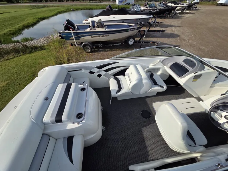 Slide: The Image of Smoker Craft V186 Alante 2001 - 12