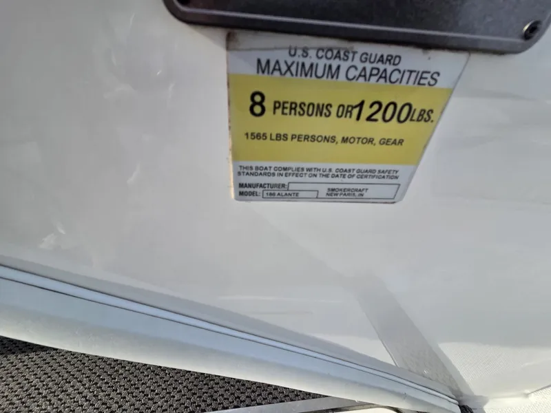 Slide: The Image of Smoker Craft V186 Alante 2001 - 31