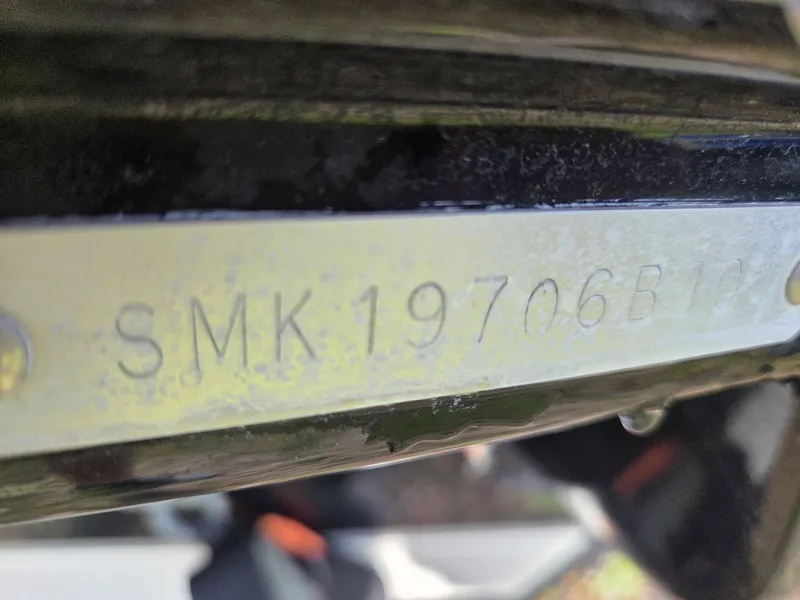 Slide: The Image of Smoker Craft V186 Alante 2001 - 32