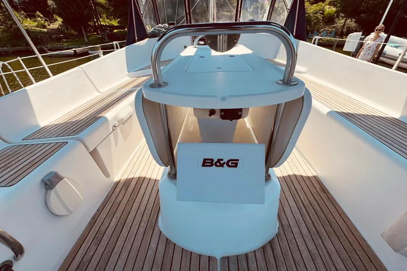 Slide: The Image of 2008 Jeanneau Sun Odyssey 45 DS yacht cockpit with B&G navigation system. - 14