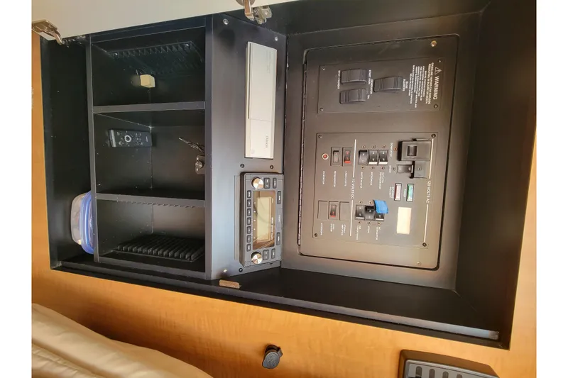 Slide: The Image of Electrical Panel and Stereo Control - 68