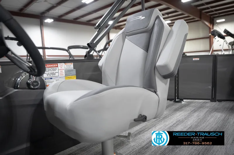 Slide: The Image of Captain's chair in 2026 Bennington 21 SL boat, featuring modern design and comfort. - 43