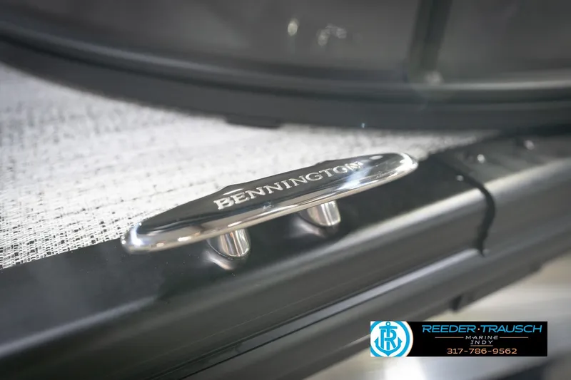 Slide: The Image of 2026 Bennington 21 SL boat cleat with Reeder-Trausch Marine logo and contact information. - 63