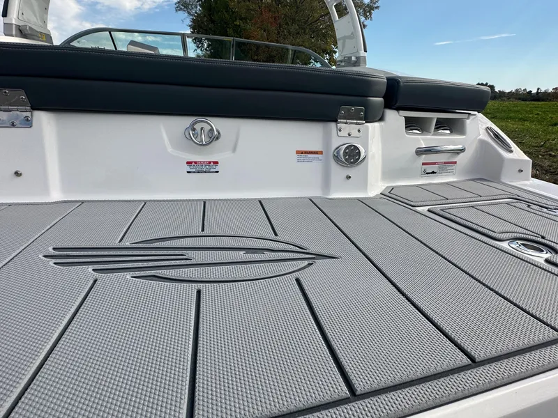 Slide: The Image of Chaparral 23 SSi 2026 - 51