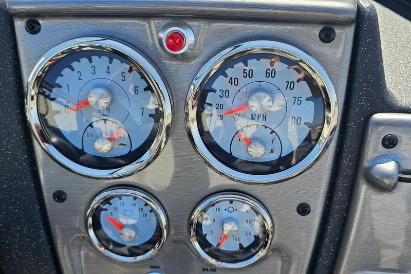 Slide: The Image of Minn Kota PowerDrive motor on 2026 Bass Tracker PGV 175 boat. - 12