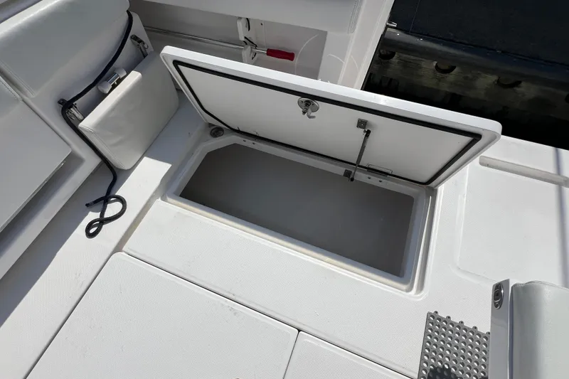 Slide: The Image of Belzona 325 Center Console 2017 - 69