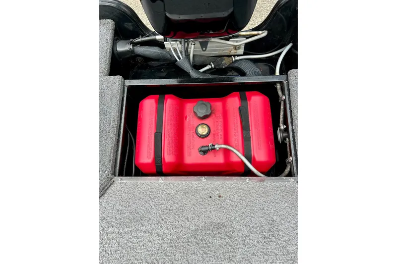 Slide: The Image of Red fuel tank in 2018 Crestliner CVN16 boat compartment. - 35