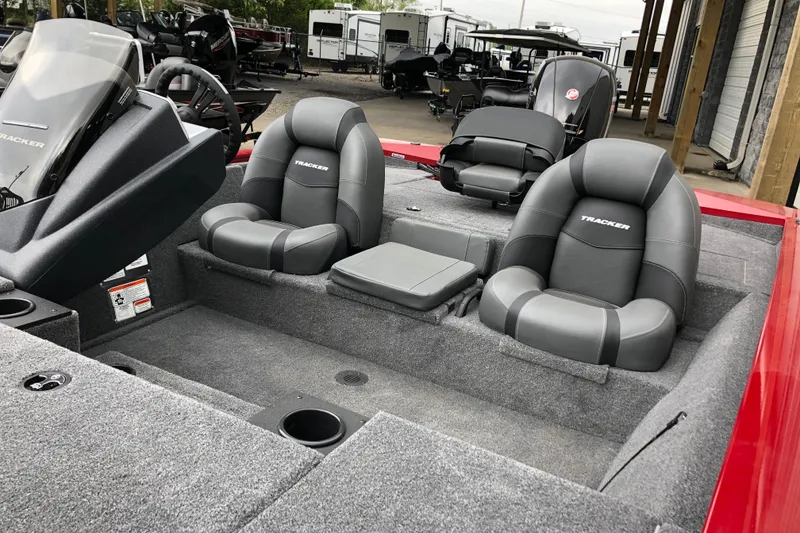 Slide: The Image of Interior of Tracker Pro Team 195 boat, model year 2026. - 14