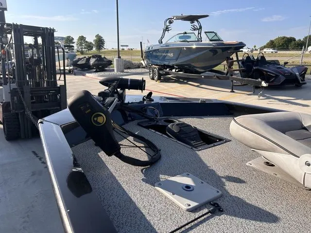 Slide: The Image of G3 Sportsman 1910 2019 - 8