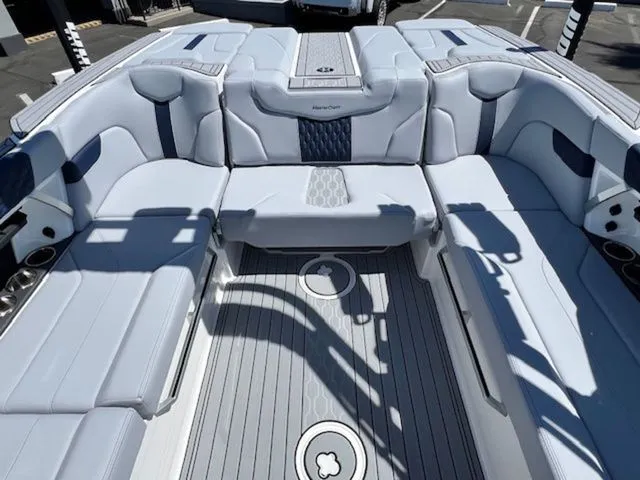 Slide: The Image of MasterCraft XT22 2026 - 17