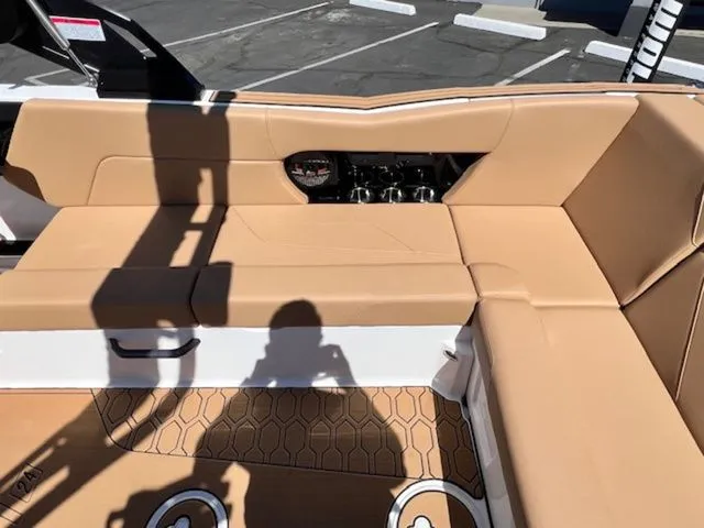 Slide: The Image of MasterCraft NXT24 2025 - 14