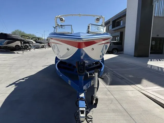 Slide: The Image of Tigé Z3 2015 - 3