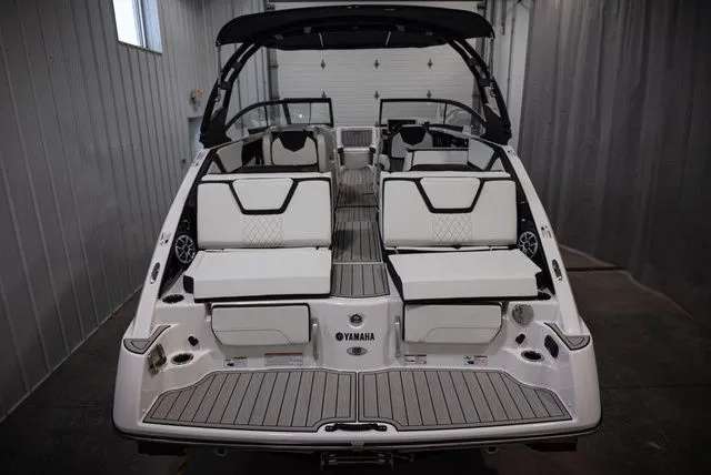 Slide: The Image of Yamaha 252S 2026 - 6