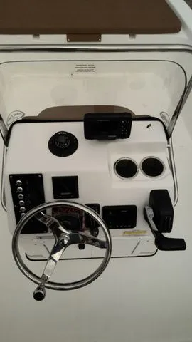 Slide: The Image of Sea Pro 172 Bay 2024 - 6