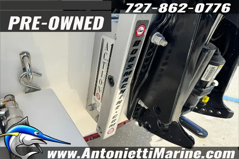 Slide: The Image of Pre-owned 2019 Carolina Skiff 18 JVX CC boat at Antonietti Marine. - 10