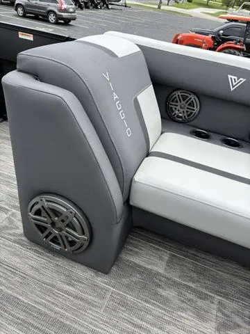 Slide: The Image of Viaggio X22Q / DF250ATXSS 2026 - 14