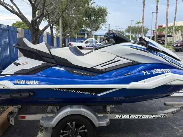 Slide: The Image of Yamaha FX Cruiser HO 2021 - 1
