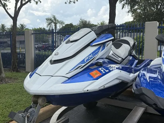 Slide: The Image of Yamaha FX Cruiser HO 2021 - 5