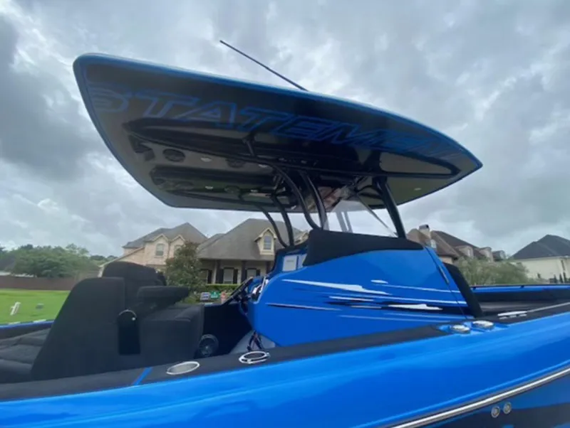 Slide: The Image of Blue 2021 Statement 380 Open boat with sleek design and modern features. - 12
