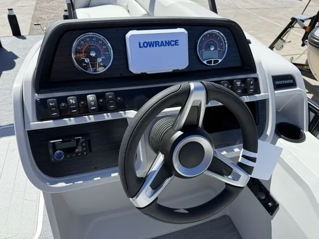 Slide: The Image of Godfrey Sweetwater 2286 FS Sport Tube 27 in. Package 2026 - 7